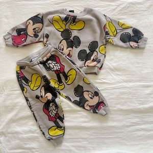 ZARA Disney boy sweatsuit 18-24 mo